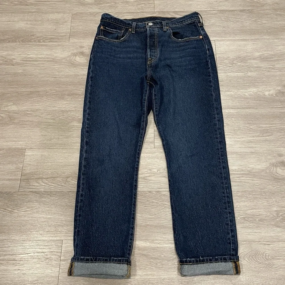 Levi's 501 Mens Original Fit Straight Leg Button Fly Jeans Denim 32x29 READ